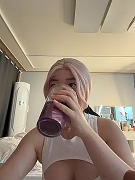 winter11 online show from October 26, 2:56 pm