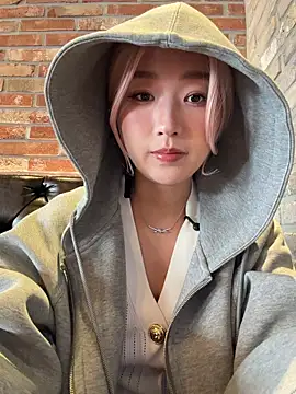 winter11 online show from March 11, 6:08 am