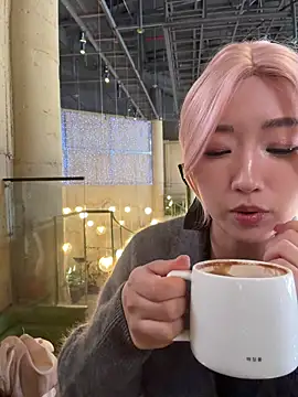 winter11 online show from March 13, 6:42 am