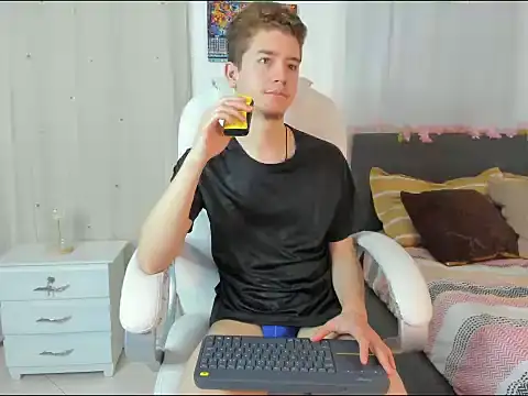 ThiagooJames online show from November 22, 3:16 am