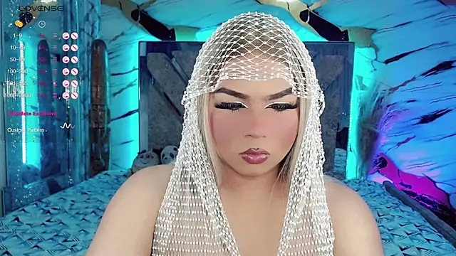 Snapshot of kushina_uzumaki75 chatting on July 28, 11:17 am kushina uzumaki75 online show from July 28, 11:17 am
