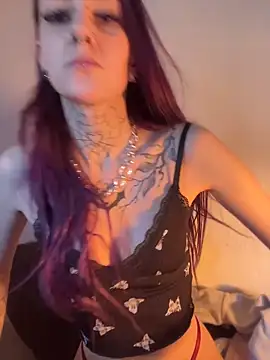 Snapshot of Seductively4_20 chatting on April 9, 8:53 am Seductively4 20 online show from April 9, 8:53 am