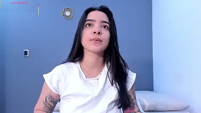 Snapshot of KamilaBetancourt chatting on June 14, 12:40 pm KamilaBetancourt online show from June 14, 12:40 pm