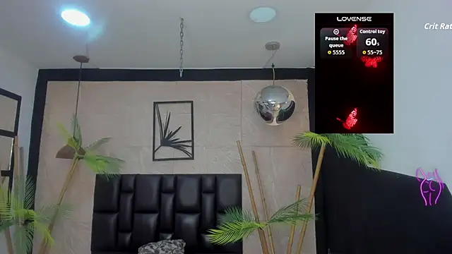 Snapshot of alana_bonny chatting on October 8, 12:03 pm alana bonny online show from October 8, 12:03 pm