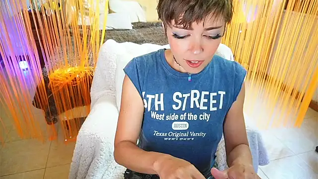 FantasticSonya online show from November 17, 12:44 pm