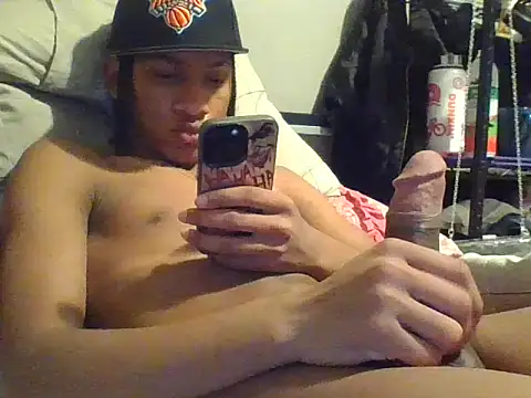Snapshot of mikyng chatting on December 19, 4:41 am mikyng online show from December 19, 4:41 am