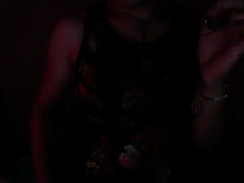 Snapshot of guerooohot22 chatting on November 23, 3:39 am guerooohot22 online show from November 23, 3:39 am