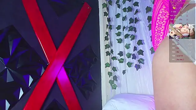 ivonne diaz1 online show from November 7, 7:58 pm