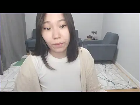 Snapshot of chew_me chatting on January 10, 5:48 pm chew me online show from January 10, 5:48 pm