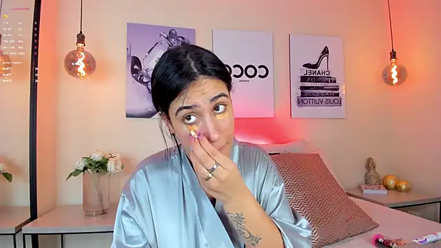Samantha hotly online show from April 26, 12:03 pm