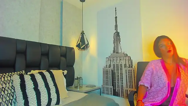 Snapshot of Samantha_hotly chatting on July 18, 3:22 am Samantha hotly online show from July 18, 3:22 am