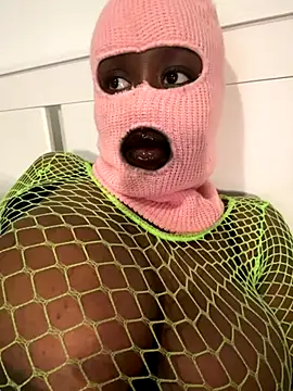 Snapshot of bustyblackebony chatting on October 19, 6:52 pm bustyblackebony online show from October 19, 6:52 pm