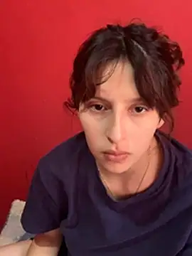 Snapshot of Alicecow20_UwU chatting on March 18, 7:39 pm Alicecow20 UwU online show from March 18, 7:39 pm