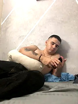 Cesar Augusto online show from October 26, 12:49 am