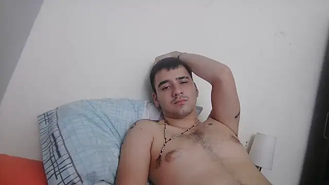 Snapshot of Cesar_Augusto chatting on June 1, 4:09 pm Cesar Augusto online show from June 1, 4:09 pm