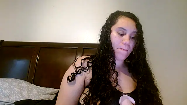 Snapshot of carlithefreak chatting on December 17, 8:48 pm carlithefreak online show from December 17, 8:48 pm