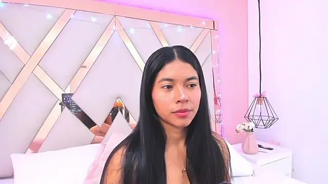 samantaa shy online show from June 15, 10:56 pm