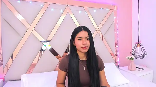 Snapshot of samantaa_shy chatting on June 29, 4:19 am samantaa shy online show from June 29, 4:19 am