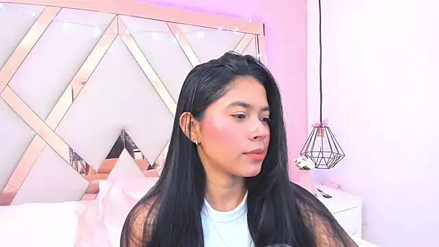 Snapshot of samantaa_shy chatting on July 24, 2:20 am samantaa shy online show from July 24, 2:20 am
