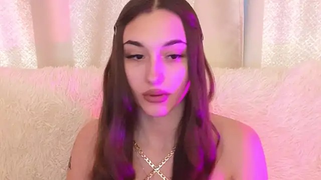 MelissaPristine online show from October 17, 4:26 am