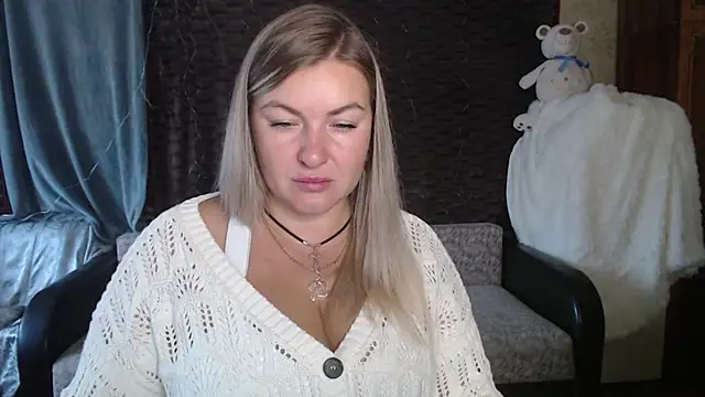 NikaSkylink online show from September 19, 3:30 am