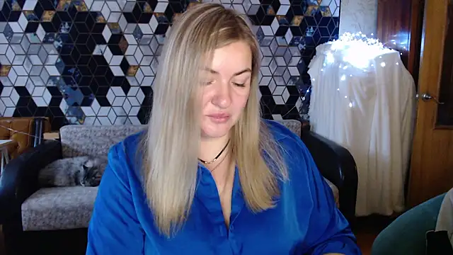 Snapshot of NikaSkylink chatting on January 16, 5:11 am NikaSkylink online show from January 16, 5:11 am