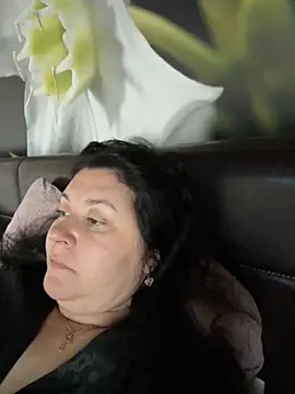 Liza Will online show from December 5, 6:22 am