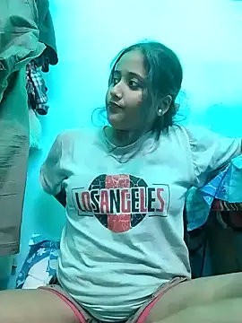 Snapshot of Fun__with__Prity chatting on September 18, 5:59 pm Fun with Prity online show from September 18, 5:59 pm