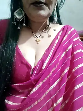 Snapshot of Cuty_siya_143 chatting on October 12, 6:12 am Cuty siya 143 online show from October 12, 6:12 am