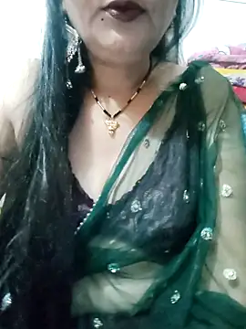 Snapshot of Cuty_siya_143 chatting on November 4, 8:46 am Cuty siya 143 online show from November 4, 8:46 am