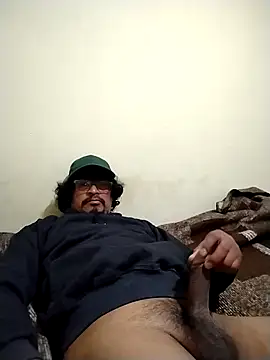 Snapshot of Satantin chatting on November 4, 3:49 am Satantin online show from November 4, 3:49 am