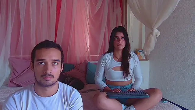 Laila asher online show from September 8, 7:02 pm