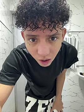 JoseLucian online show from December 14, 9:41 pm