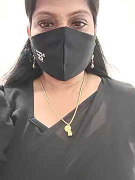 Snapshot of shivani27 chatting on October 8, 6:27 pm shivani27 online show from October 8, 6:27 pm