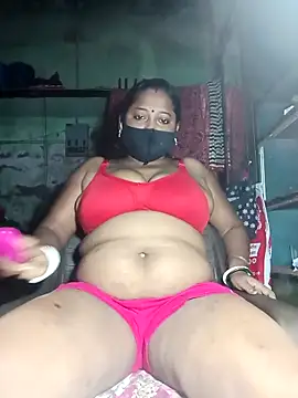 Nude-Priya2 online show from September 10, 7:03 pm