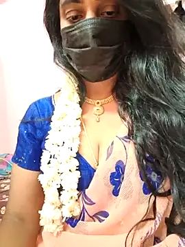 Snapshot of sana-99 chatting on May 15, 11:12 pm sana-99 online show from May 15, 11:12 pm