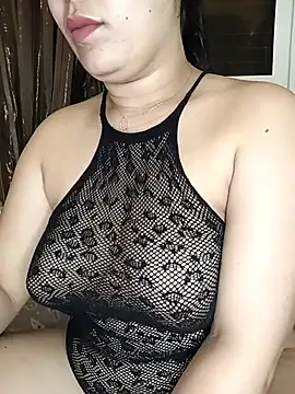 Snapshot of Fatina-arabic chatting on June 21, 7:49 pm Fatina-arabic online show from June 21, 7:49 pm