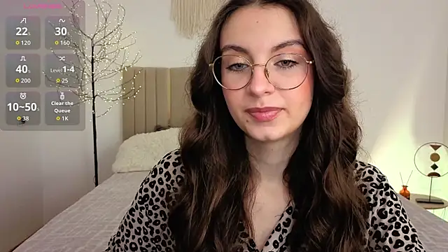 Real cutie1 online show from June 15, 12:40 pm