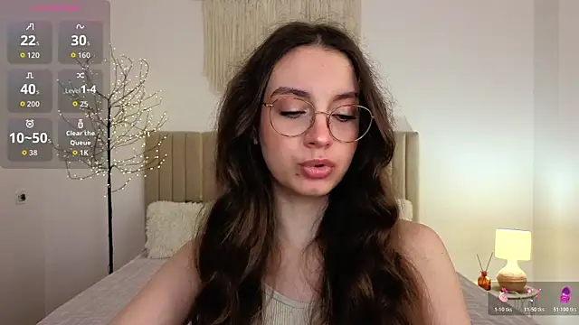 Real cutie1 online show from June 18, 1:15 pm