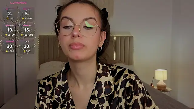 Real cutie1 online show from July 18, 12:53 pm