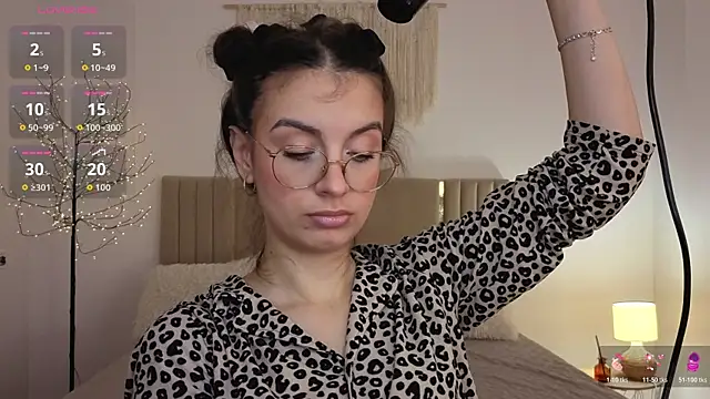 Real cutie1 online show from July 23, 12:36 pm
