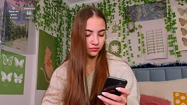 Ashley Pierce online show from December 19, 4:08 am