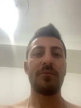 emredenizz07 online show from October 25, 7:08 pm