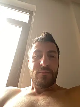 emredenizz07 online show from November 6, 7:31 am