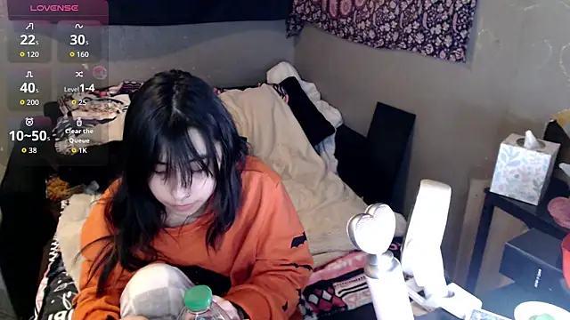 London Ray online show from February 4, 9:04 am