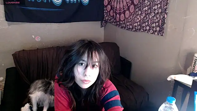 London Ray online show from March 18, 12:14 am