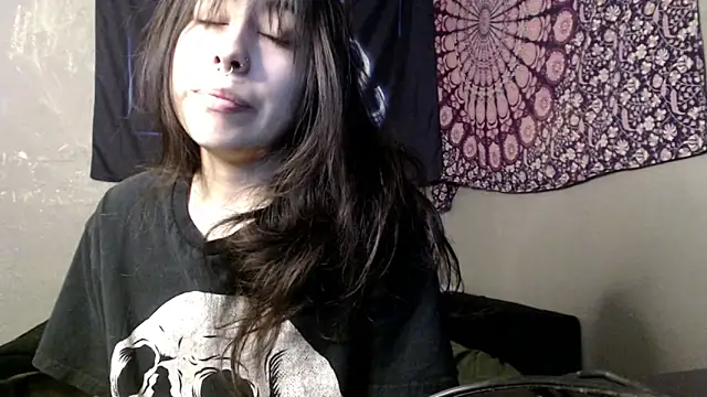 London Ray online show from June 4, 9:54 pm