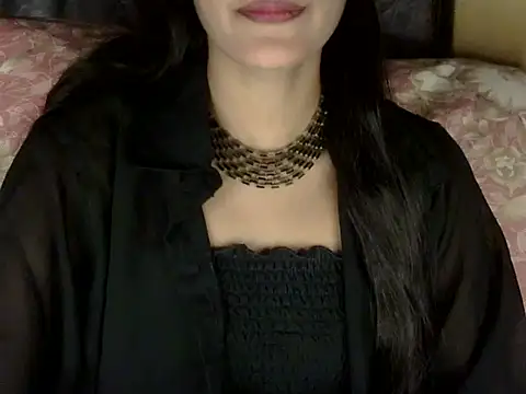 Snapshot of zara_Khan0 chatting on November 1, 3:36 pm zara Khan0 online show from November 1, 3:36 pm