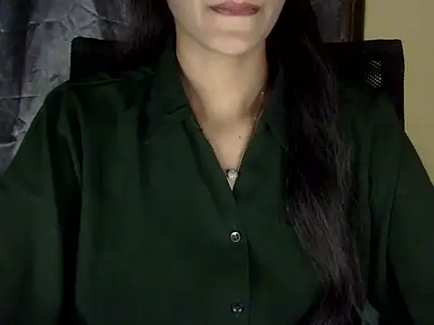 Snapshot of zara_Khan0 chatting on November 14, 2:16 pm zara Khan0 online show from November 14, 2:16 pm