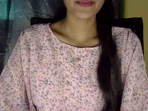 Snapshot of zara_Khan0 chatting on November 15, 3:04 am zara Khan0 online show from November 15, 3:04 am